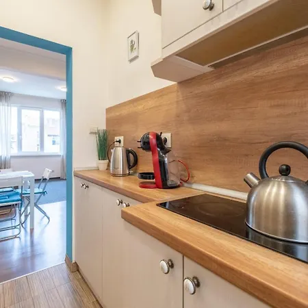 Lovely Brand New 2 Bdrm Apt. Apartamento Sofía
